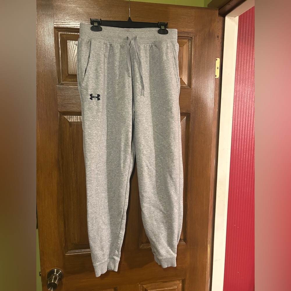 Men’s large Under Armour Gray Sweatpants